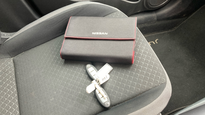 Nissan Juke 1.0 DiG-T 114 N-Connecta 5dr Petrol Hatchback